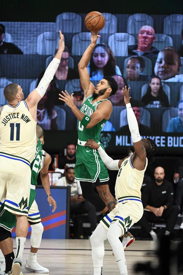 他认为足球 他认为足球